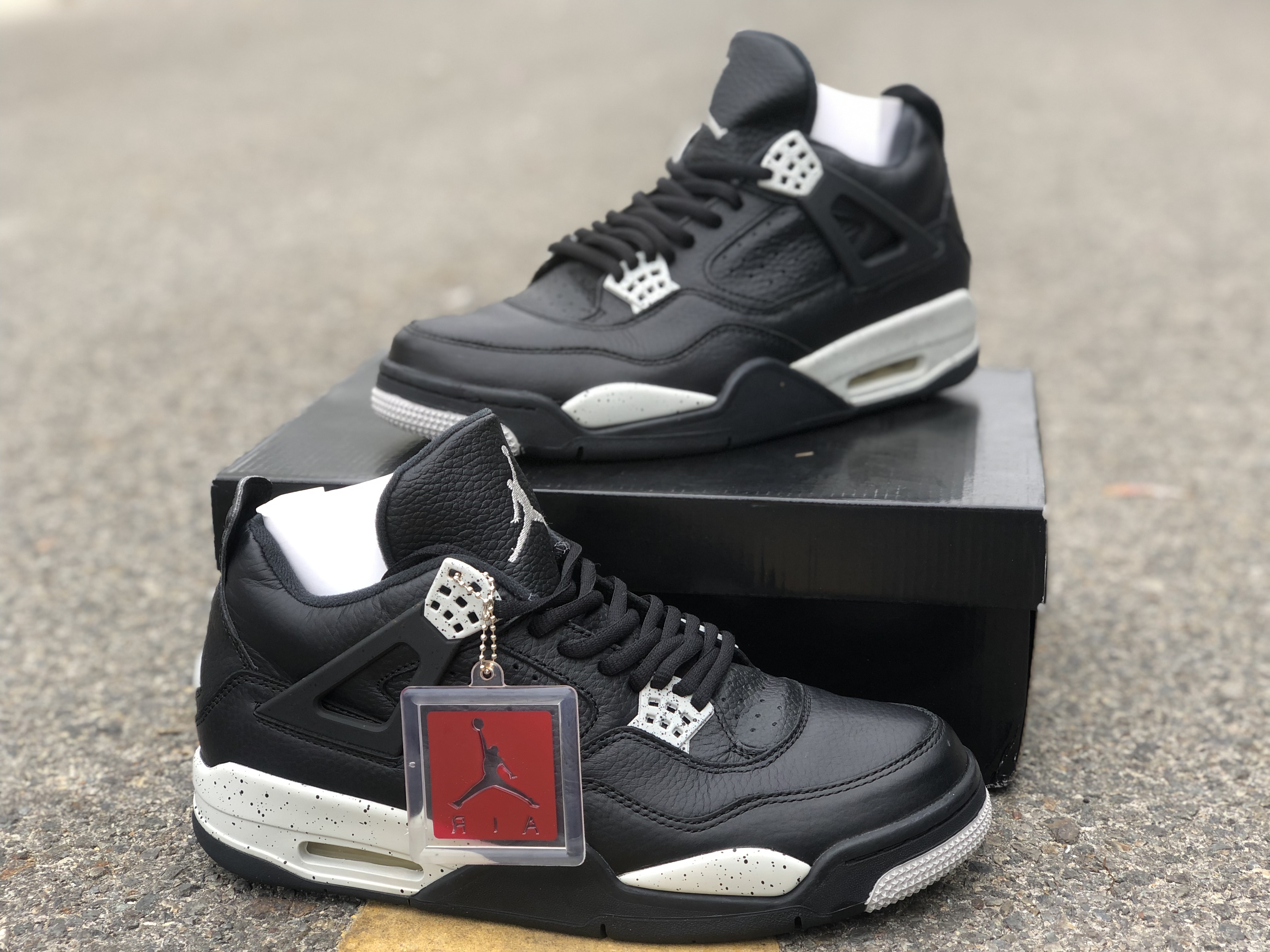 Air Jordan 4 Oreo