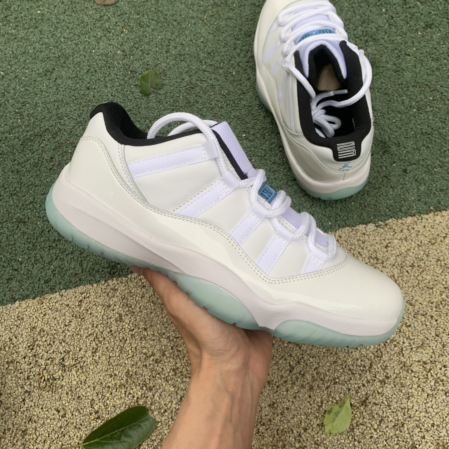 Air Jordan 11 Low Legend Blue GS 2021