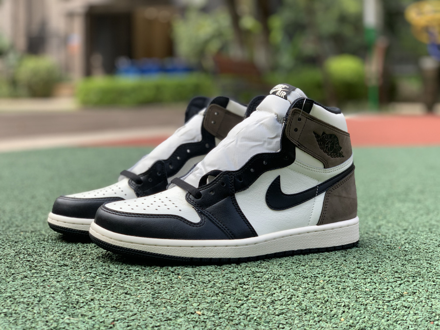 Air Jordan 1 High OG “Dark Mocha”