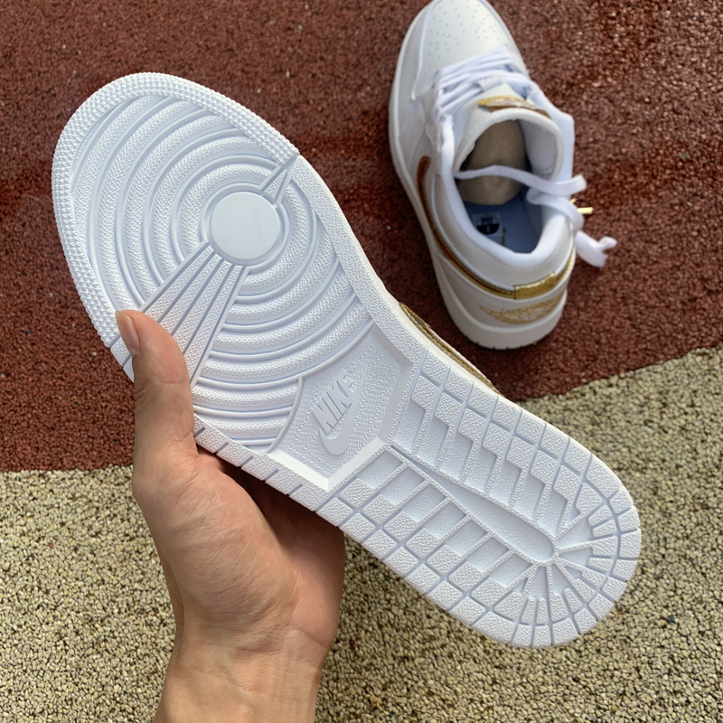 Air Jordan 1 Low shoes