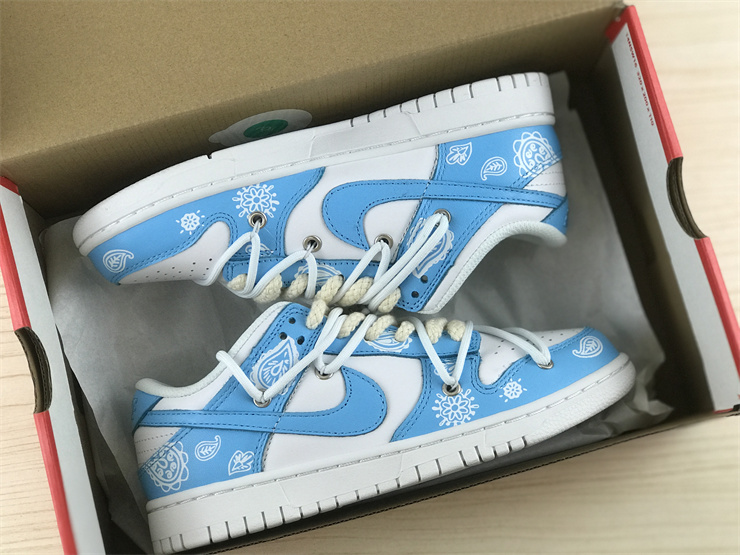 Nike Dunk Low, Low side cashew flower tripartite alliance, white and blue