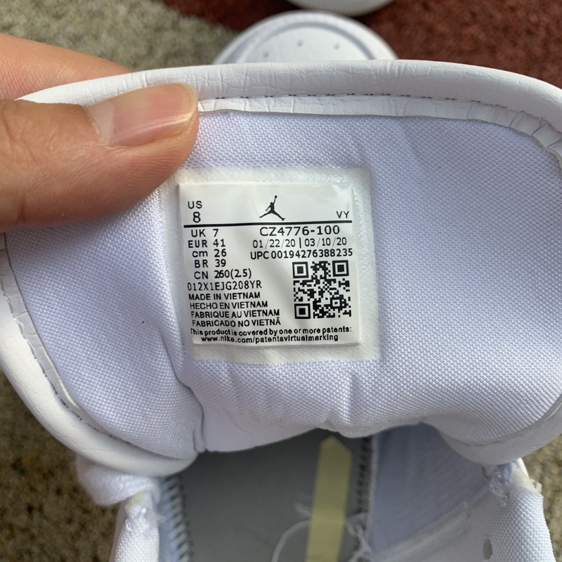 Air Jordan 1 Low shoes