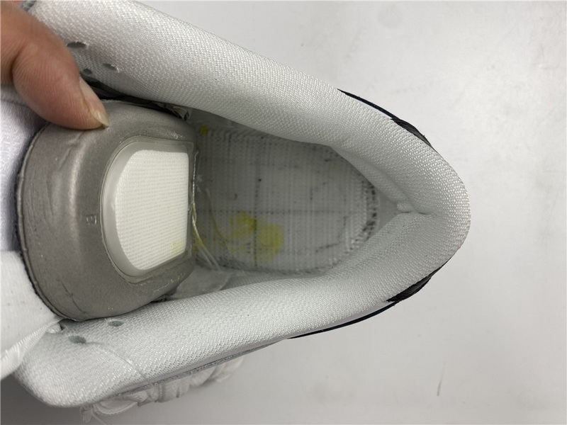 Nike SB Dunk Low Yin Yang