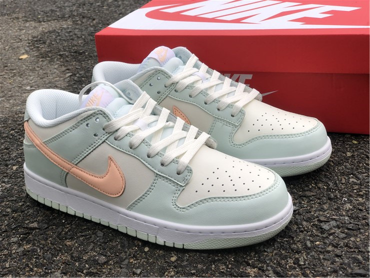 Nike SB Dunk Low Light Powder Mint Green