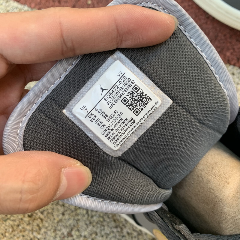 Jordan 1 Mid Grey Onyx