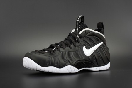 Nike Air Foamposite Pro Dr.Doom Black/White