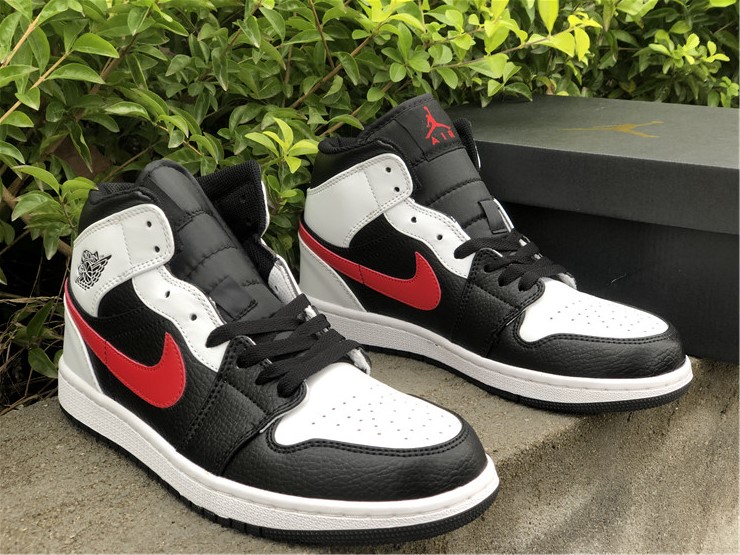 Air Jordan 1 Mid Red White Black