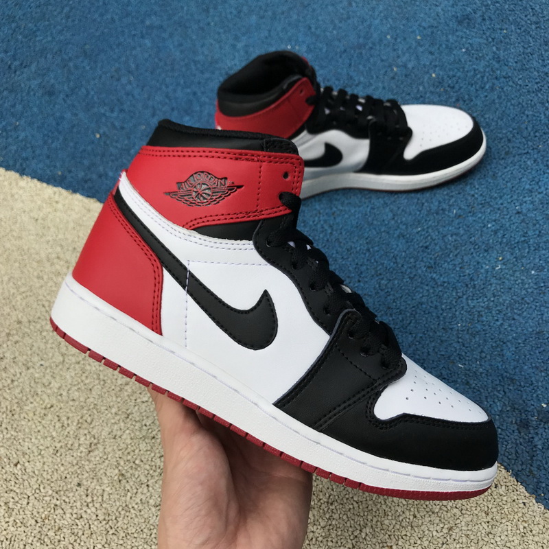 Air Jordan 1 Retro GS Black Toe