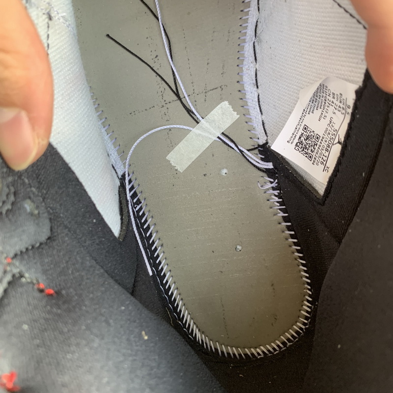 Air Jordan 1 High OG“ Light Smoke Grey”