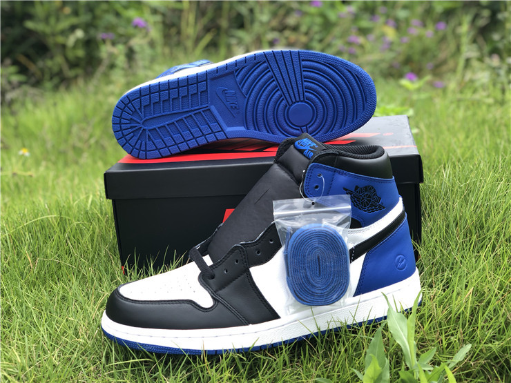 Air Jordan 1 “Lightning ”