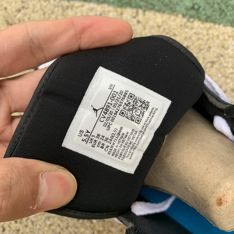 Jordan 1 Mid Shoes039