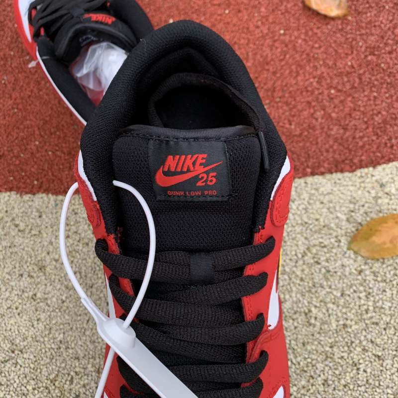 Nike SB Dunk Low “25th Anniversary”