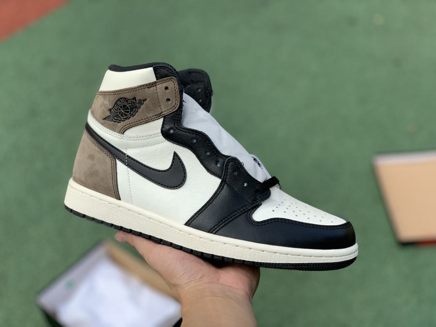 Air Jordan 1 High OG “Dark Mocha”