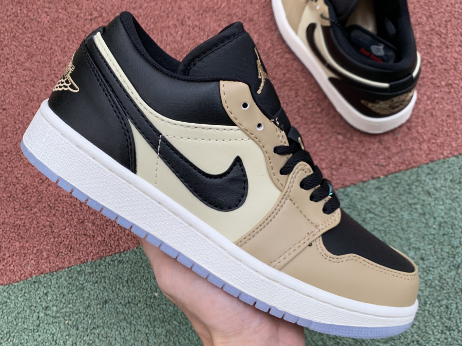 Air Jordan 1 Low shoes