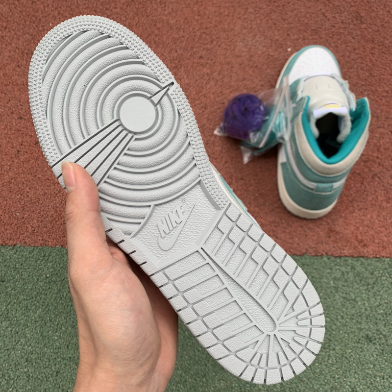 Air Jordan 1 “Turbo Green” GS