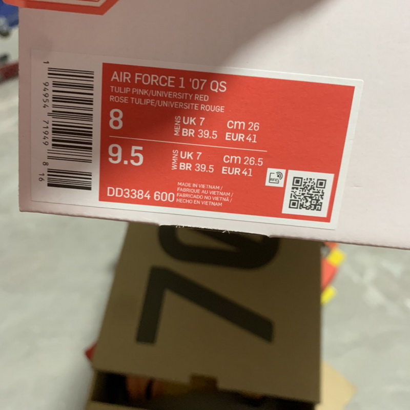 Nike Air Force 1 07 QS Valentine's Day Love Letter