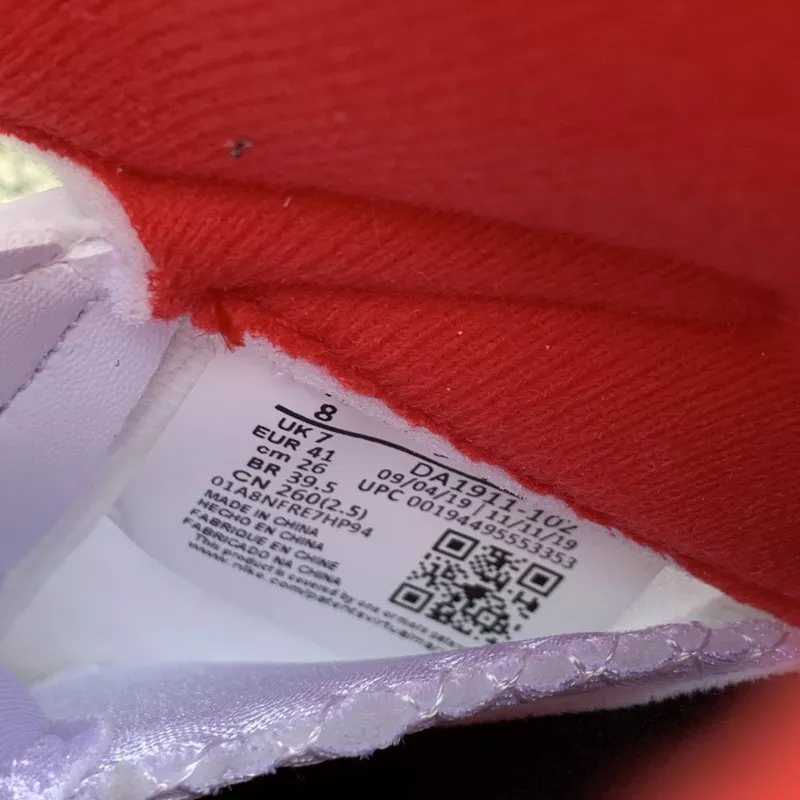 Air Jordan 5 “Fire Red”