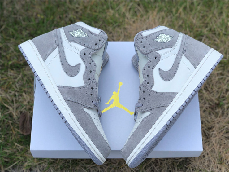 Air Jordan 1 “Grey White”