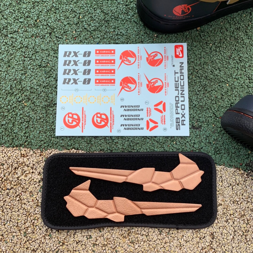 Nike SB Dunk High Gundum Black