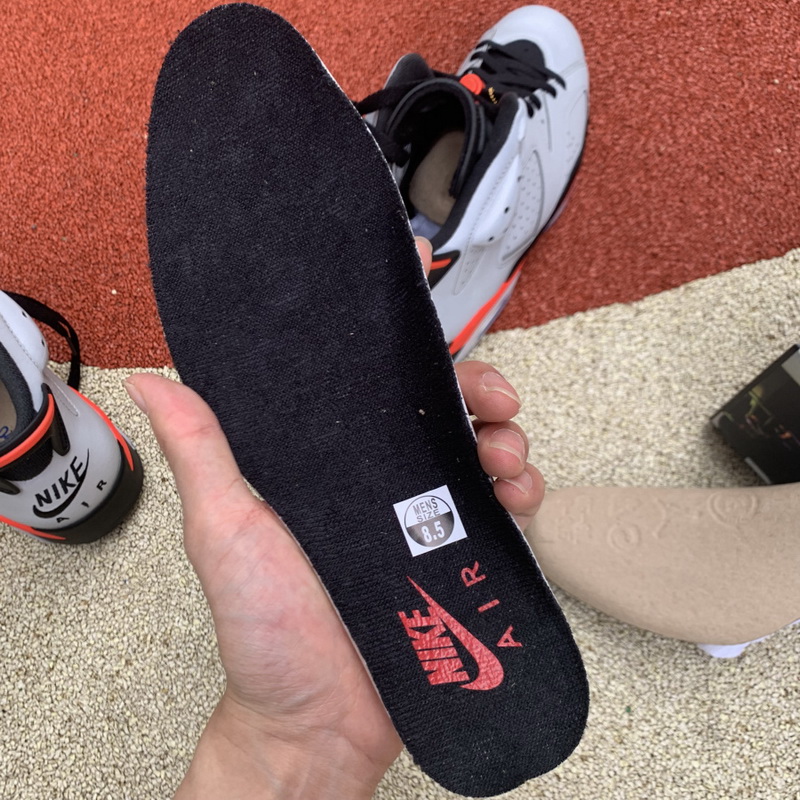 Air Jordan 6 “Reflective Bugs Bunny”