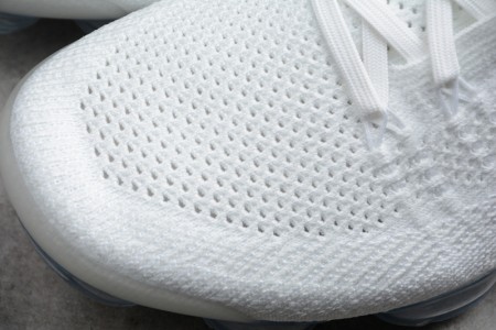 Nike Mens Air VaporMax Flyknit2.0 Triple White