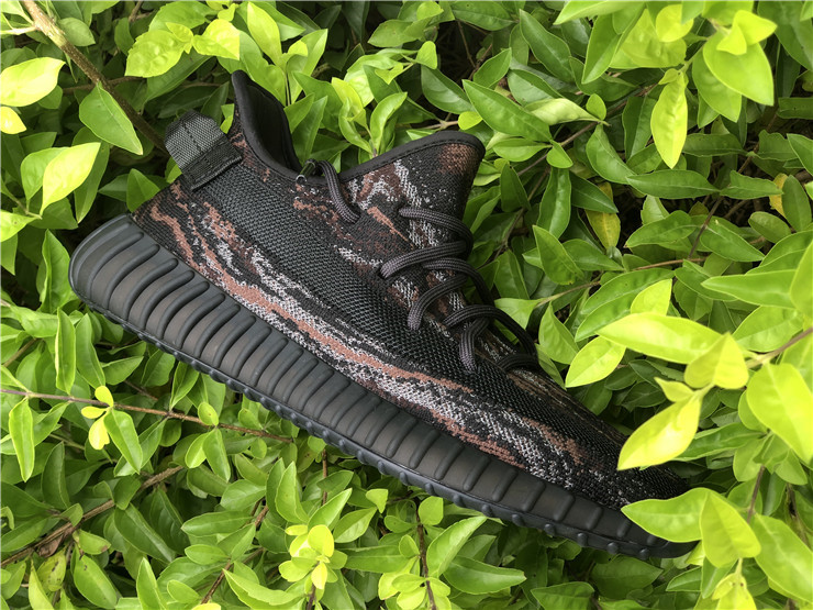 Yeezy Boost 350 Boost V2 “MX Rock”