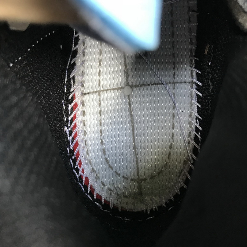 Air Jordan 1 Retro GS Black Toe