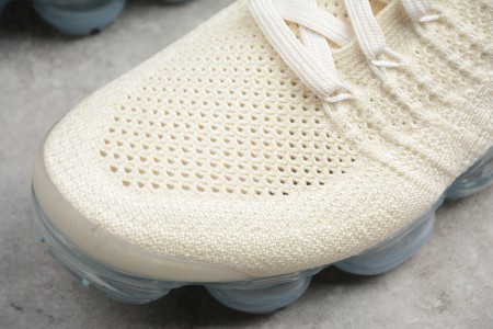 Nike Womens Air Vapormax Flyknit 2.0 Light Cream