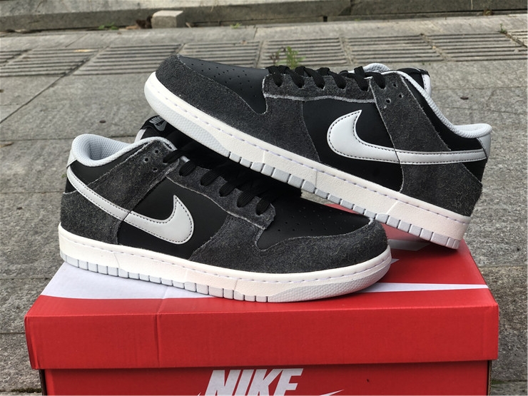 Nike Dunk Low “Zebra” Black/Pure Platinum-Canvas Sail