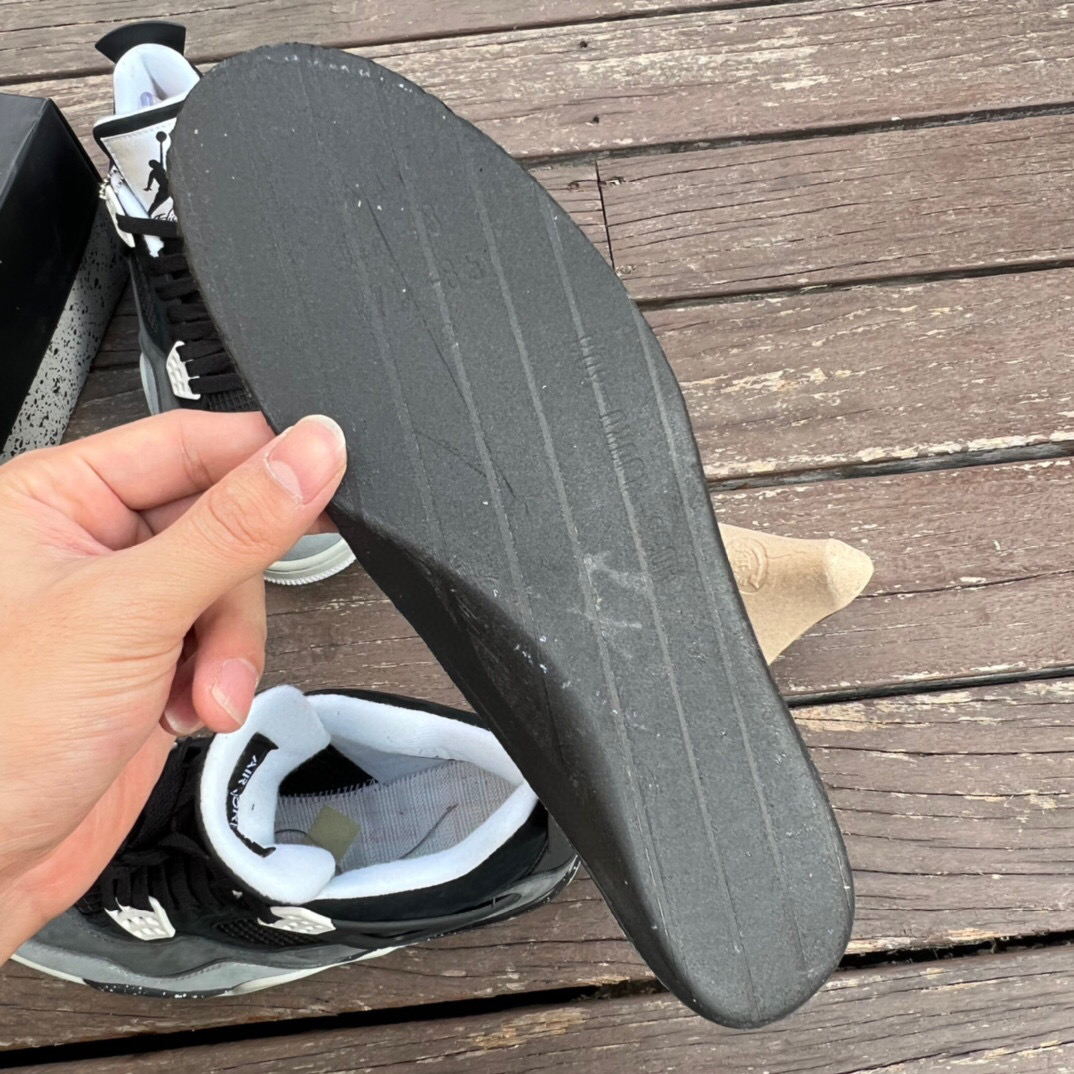 Air Jordan 4 Fear Pack