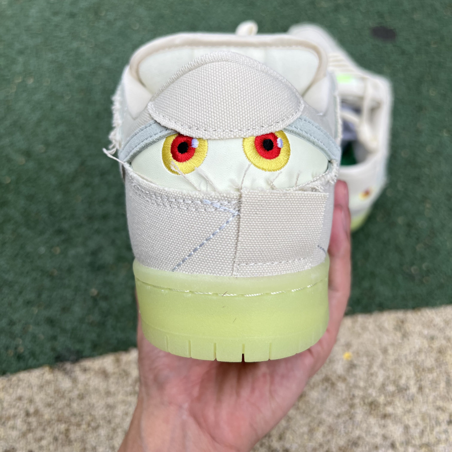 Nike SB Dunk Low “Mummy”