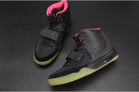 NIKE AIR YEEZY 2 SOLAR RED black mens