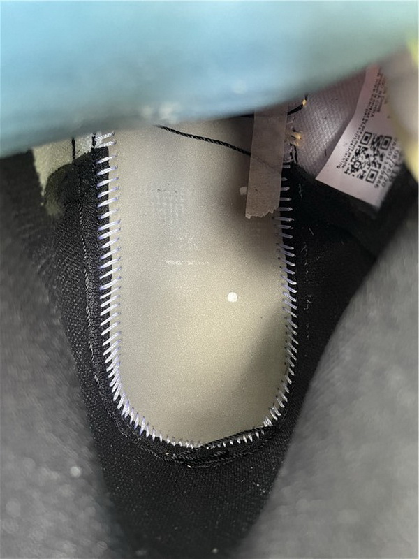 Air Jordan 1 High OG “Volt Gold”