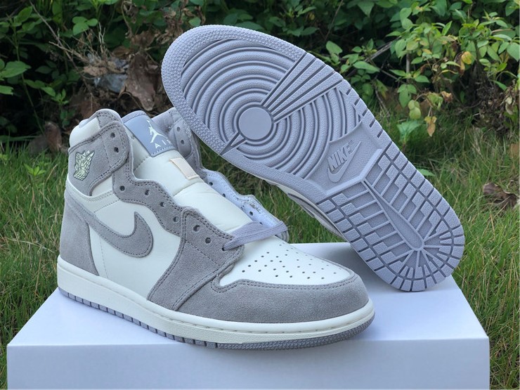 Air Jordan 1 “Grey White”