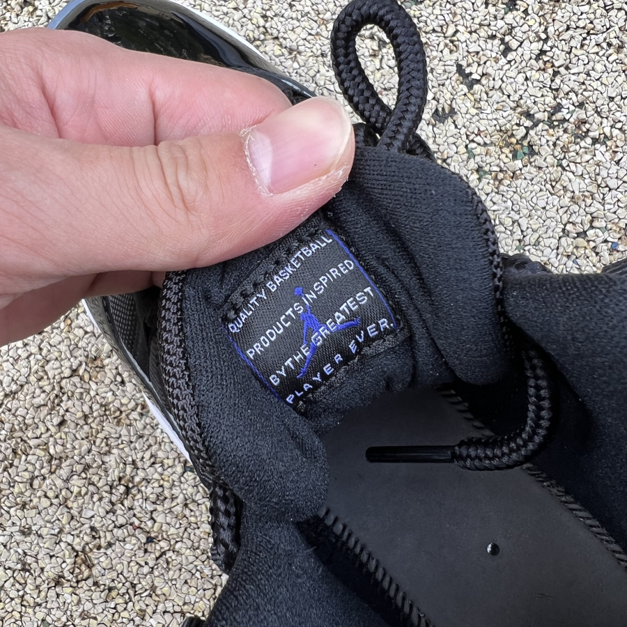 Air Jordan 11 “Space Jam”