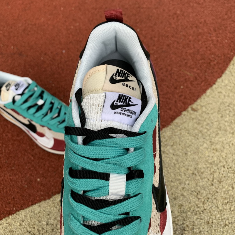 Sacai x Nike Pegasus VaporFly SP Villain Red