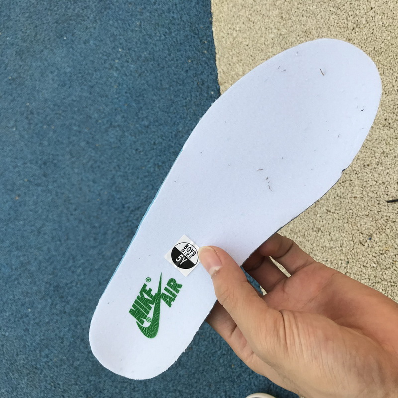 Air Jordan 1 High OG “Pine Green” GS