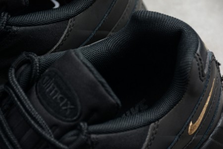 Nike mens Air Max 95 PremiumSE BLACK/GOLD