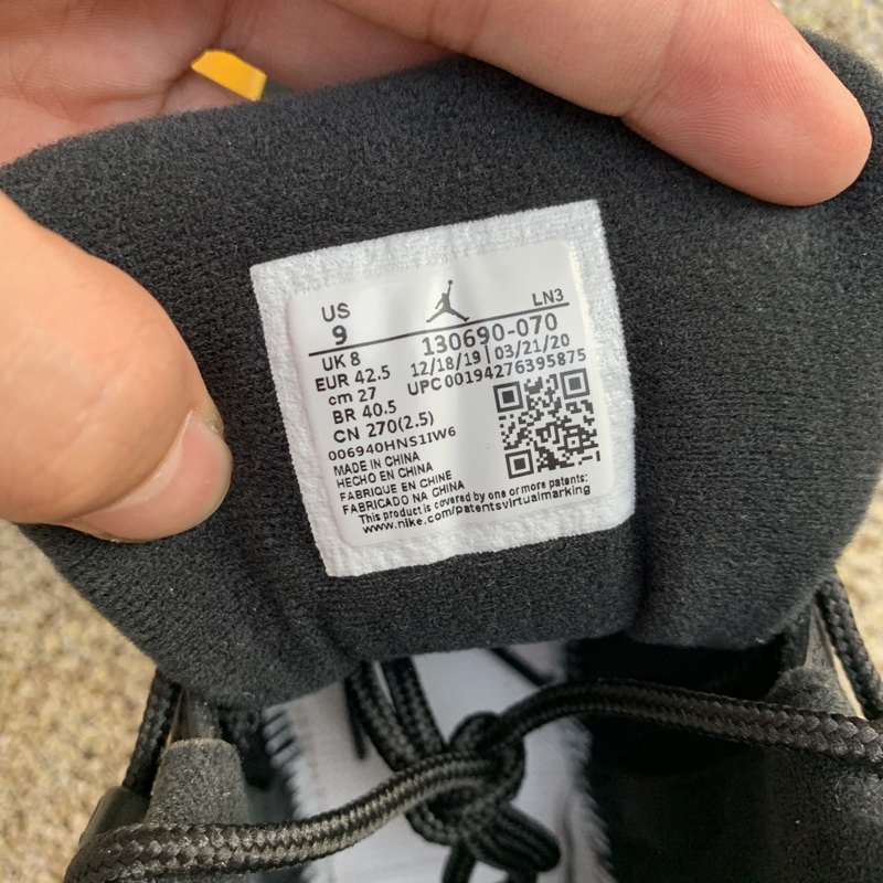 Air Jordan 12 “University Gold”