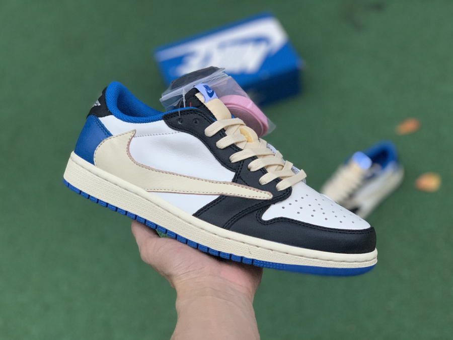 Travis Scott x Fragment x Air Jordan 1 Low