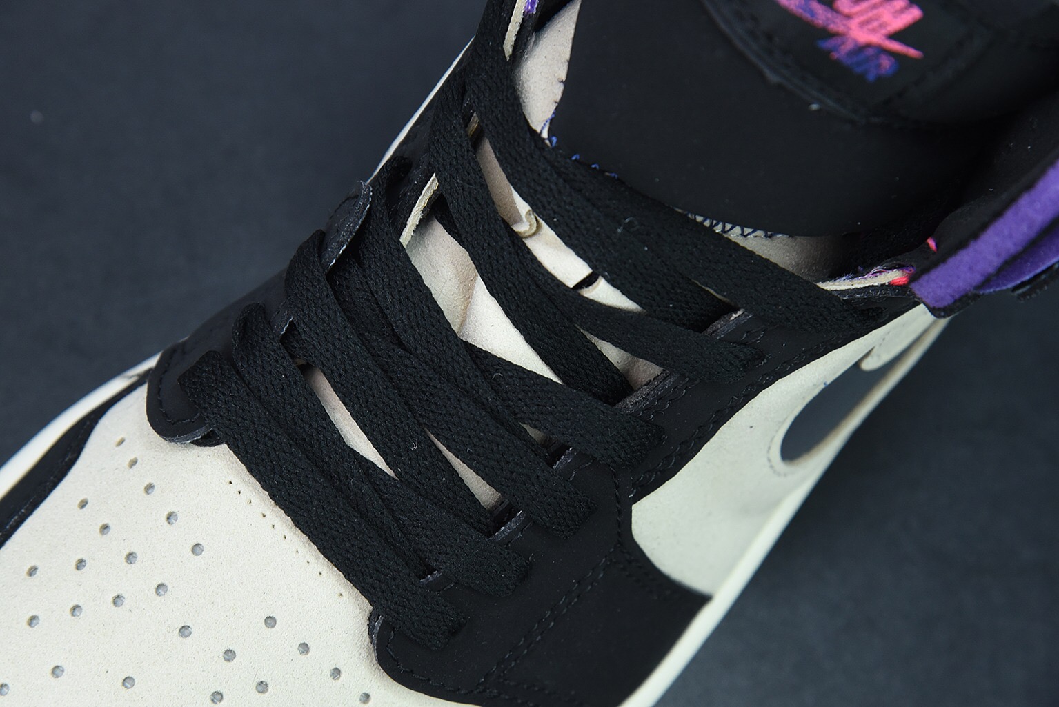 Jordan 1 High Zoom Air CMFT PSG Paris Saint-Germain