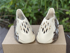 adidas Yeezy Foam RNNR MX Cream Clay