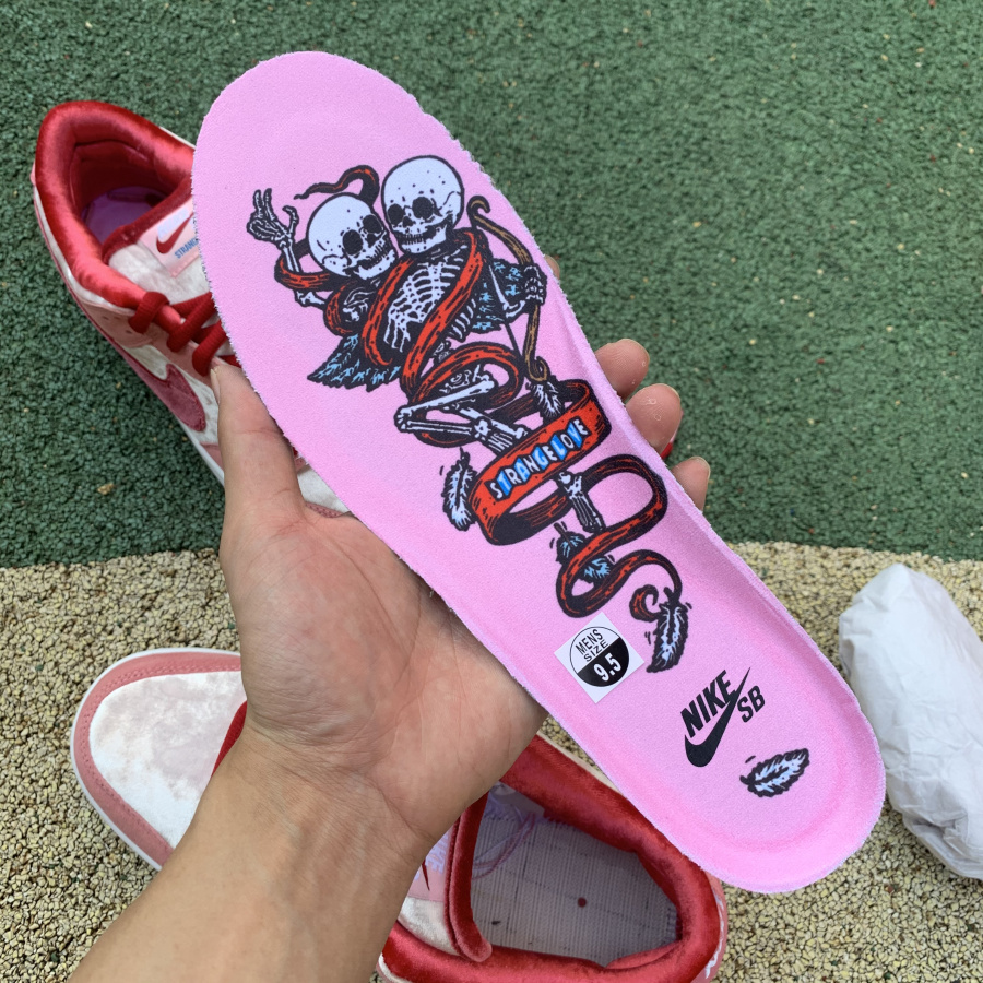 StrangeLove x Nike SB Dunk Low SB GS