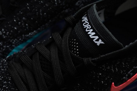 Nike Mens Air VaporMax Flyknit2.0 Hot Punch