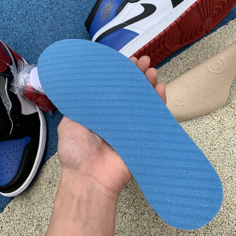 Air Jordan 1 High OG Top 3