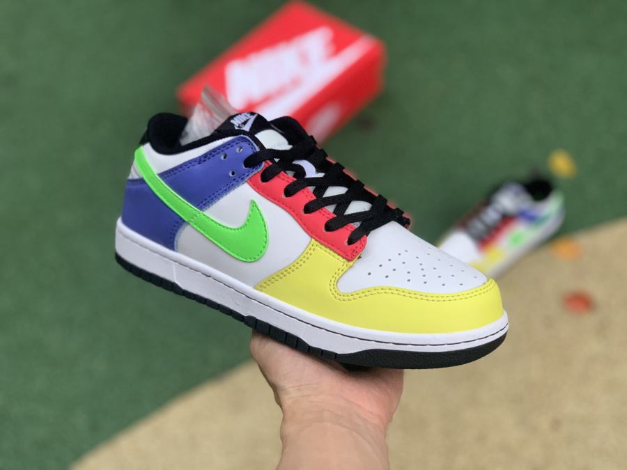 Nike Dunk Low Green Strike