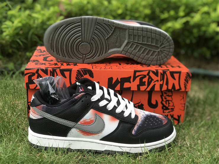 Nike Dunk Low PRM Graffiti