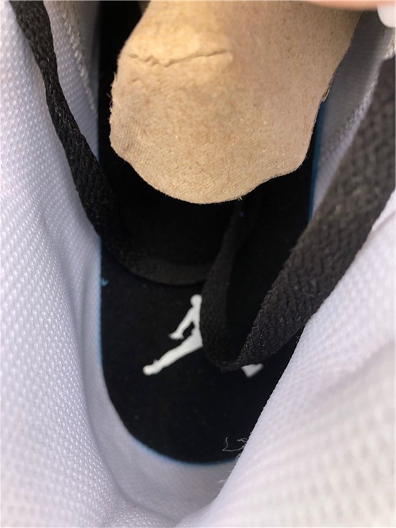 Air Jordan 1 Mid Black Red