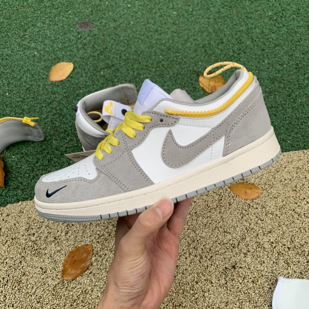 Air Jordan 1 High Switch Light Smoke Grey