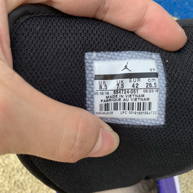 Jordan 1 Mid Shoes090